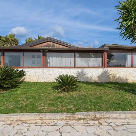 Casa Cantina Scalecci بيت للعطل